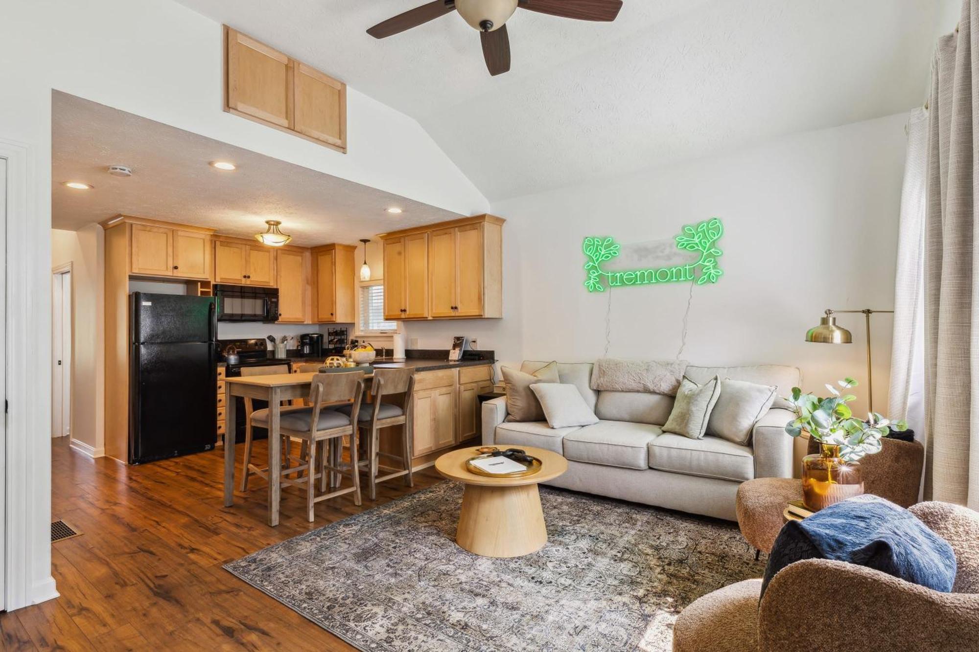 Newly Renovated Tremont Treasure I Cozy + Modern Villa Cleveland Eksteriør billede